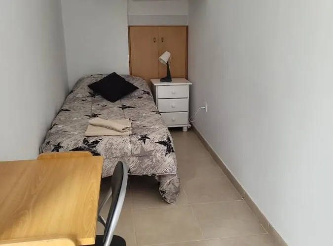 In A Shared In The Centre Of En Piso Compartido *