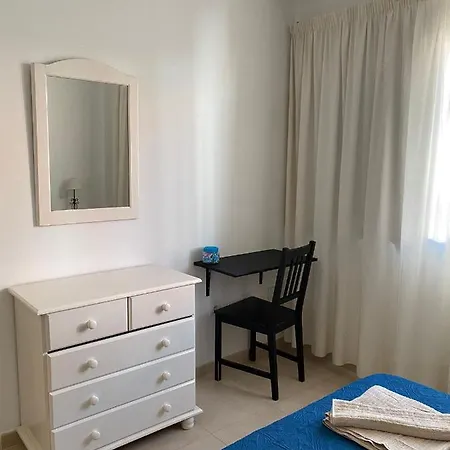 In A Shared In The Centre Of En Piso Compartido * Corralejo